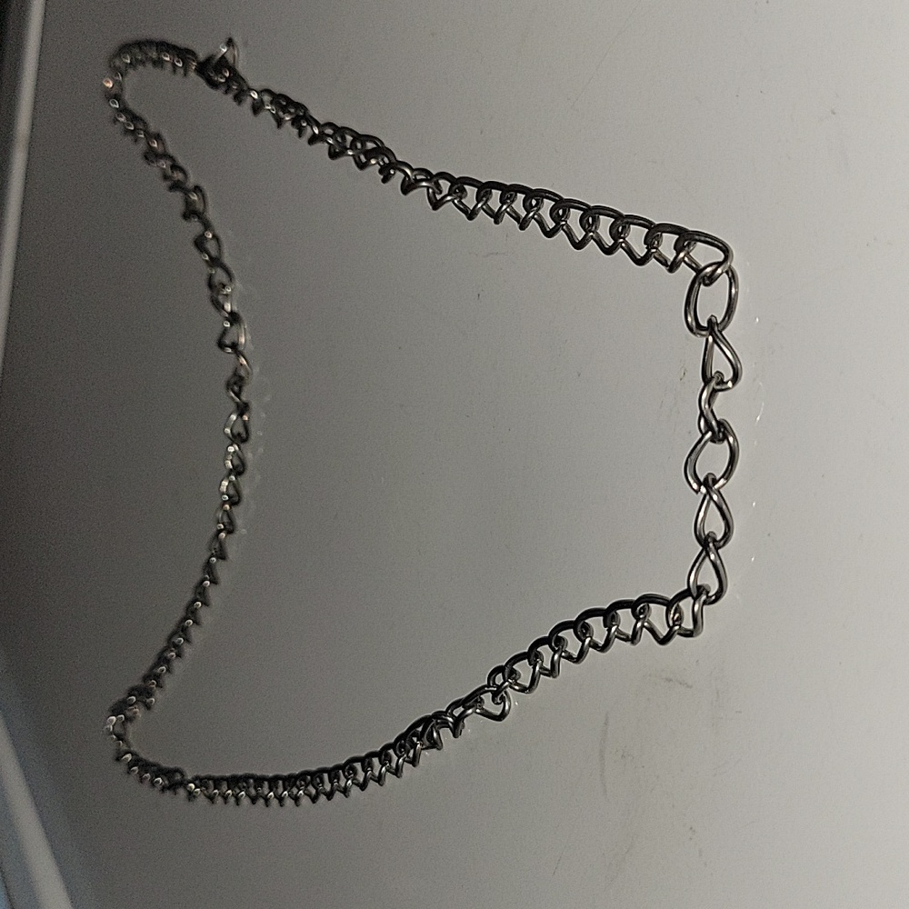 Silver Chain - Picture 2 of 3